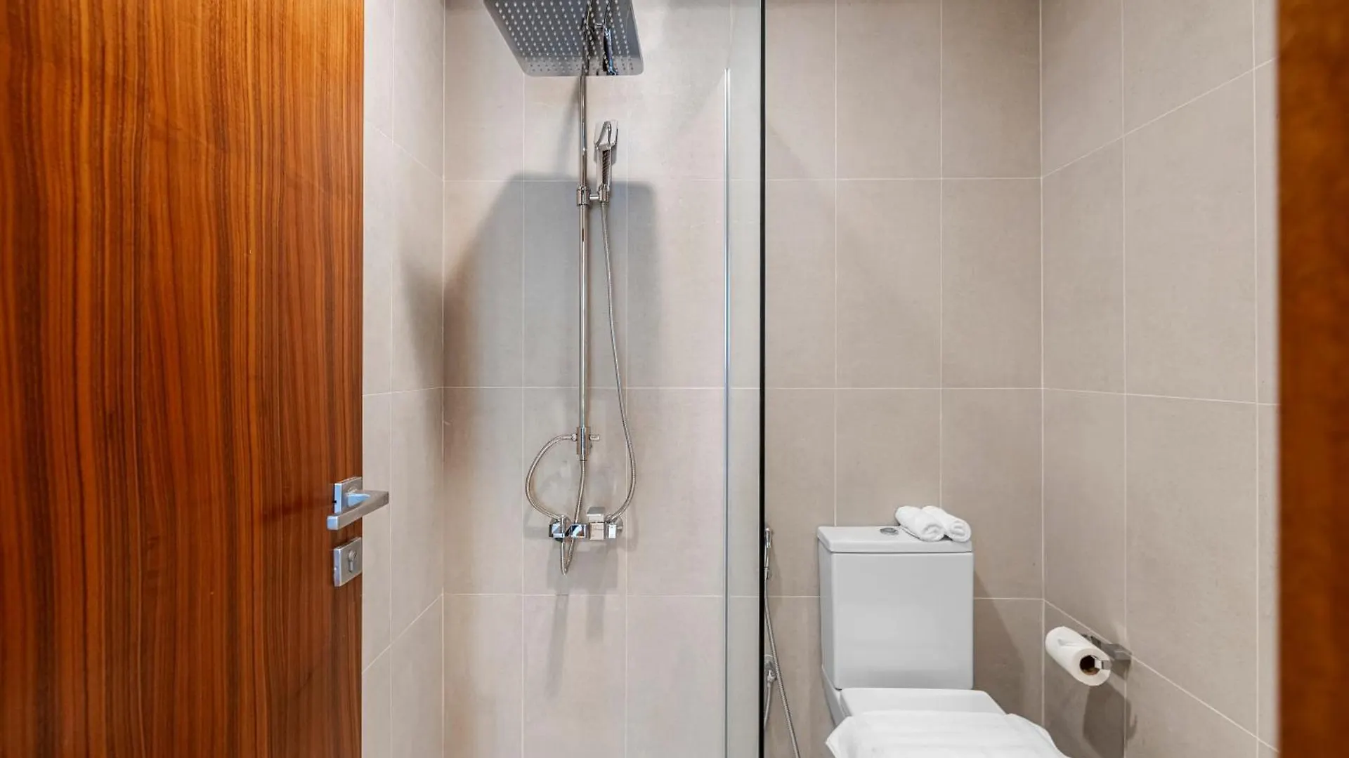 Apartment 1Br Study Bay Square City View Business Bay Dubai