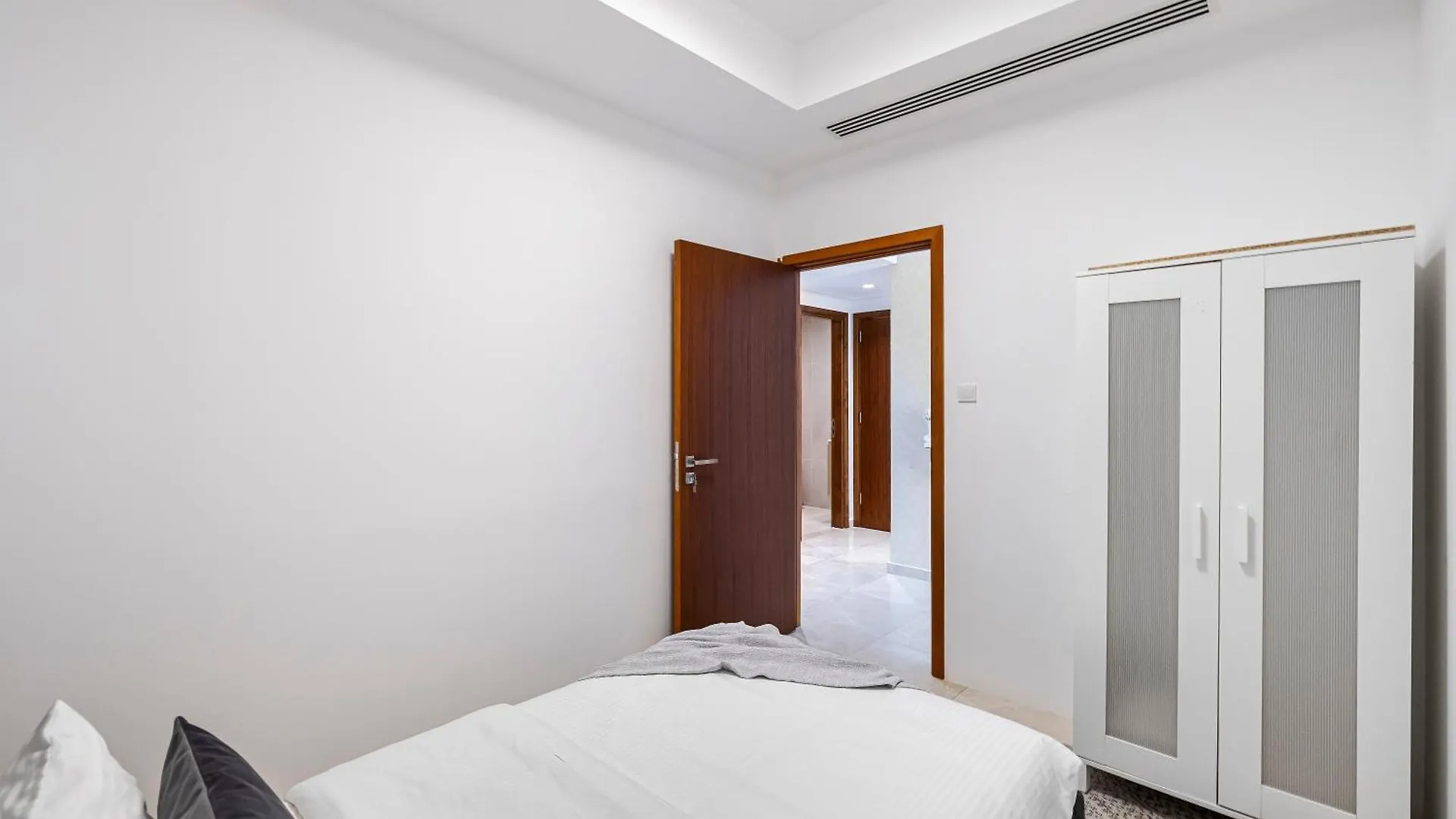 1Br Study Bay Square City View Business Bay Dubai Apartment